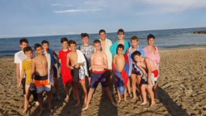 La bande de copains a pu profiter de la plage après le match